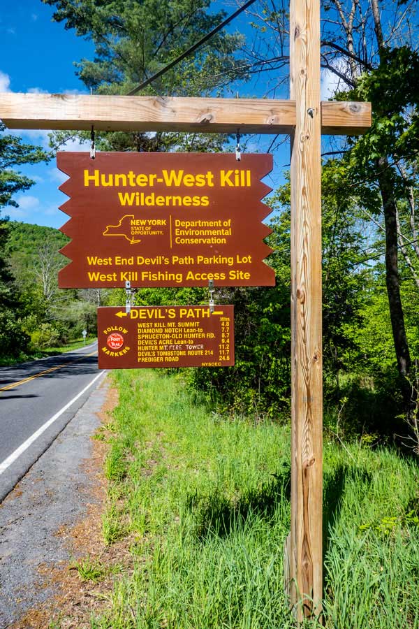 DEC sign for the Parking Area for the hike to St Anne Mountain & West Kill Mountain