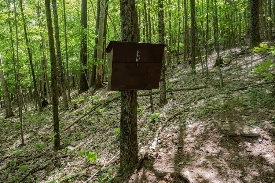 NYS DEC Registration Box for the beginning of the Devil's Path to St Anne and West Kill Mountain