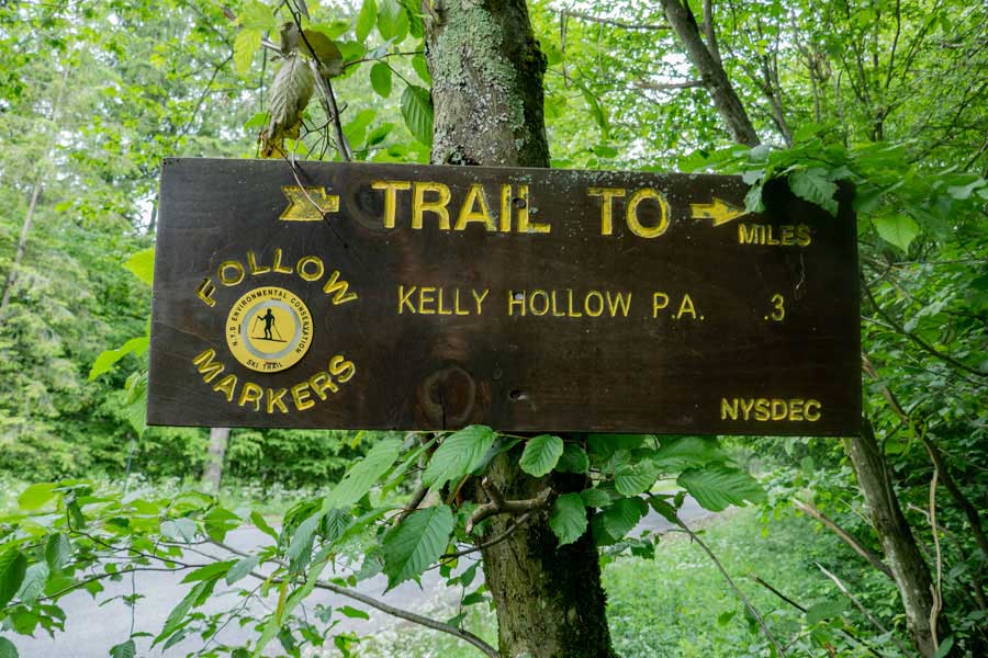DEC sign for the  Kelly Hollow PA Trail