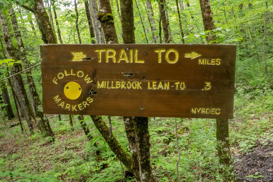 DEC sign for the Mill Brook Lean-to