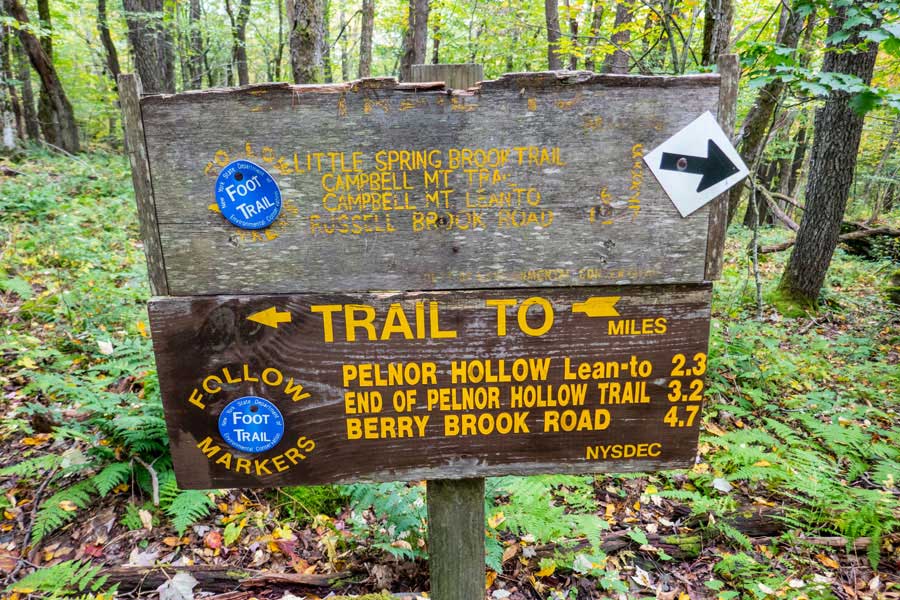trail junction for the Pelnor Hollow Trail and the trailhead for the Mary Smith Trail 