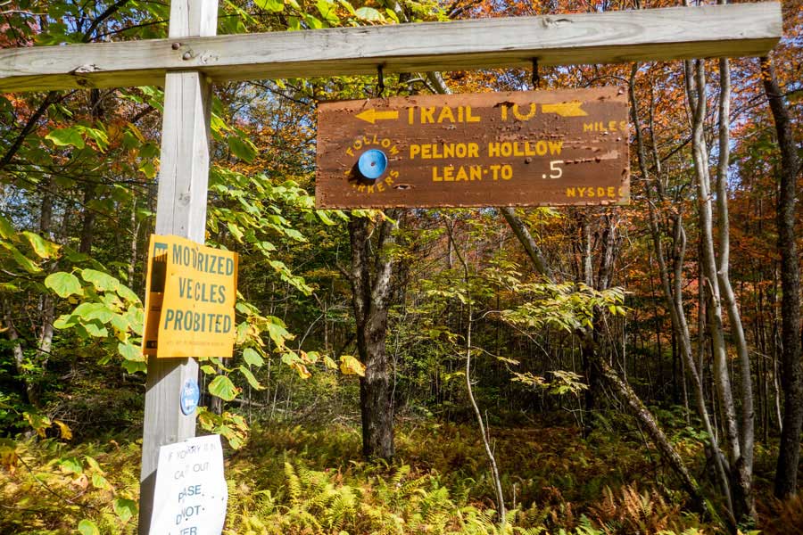 Pelnor Hollow Southern Trailhead and parking area