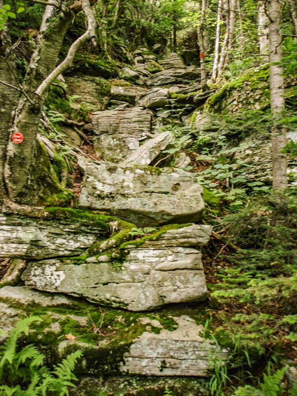 giant step rocks on Devil's Path to Sugarloaf Mountain