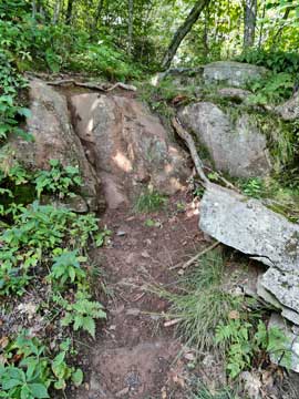 most difficult section of the escarpment trail between dutchers notch and stoppel point